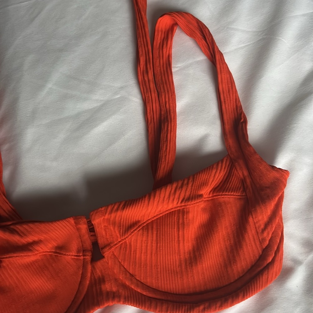 L*SPACE Camilla Pointelle Poppy Underwire Bikini Top Size M - Picture 5 of 10